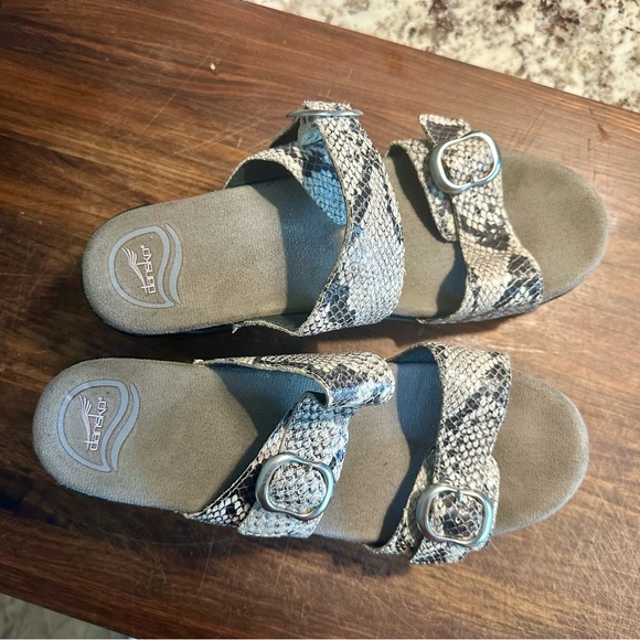 Dansko 39 sandals. Black white grey snakeskin. - Picture 2 of 5